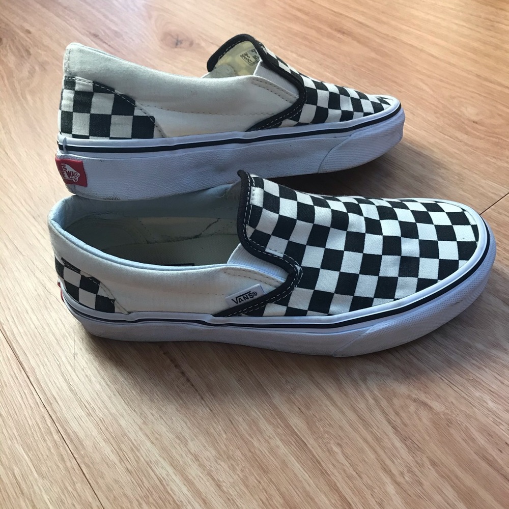 Size 8 white and black checkered vans (women’s)